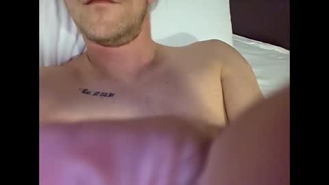 steveesteve420 online show from February 9, 8:00 pm