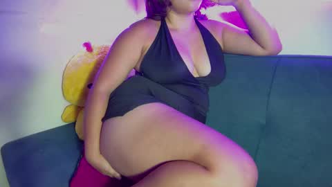 steven and jade online show from December 19, 7:48 am