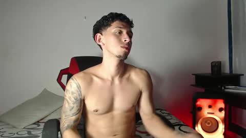 Snapshot of stevensex501 chatting on September 14, 6:48 am steven online show from September 14, 6:48 am