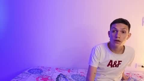 Snapshot of stevenweb chatting on October 8, 11:54 pm stevenweb online show from October 8, 11:54 pm