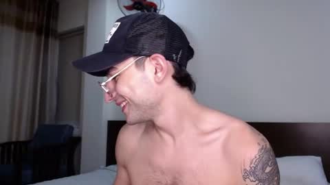 Snapshot of steveoceanbeanhuge chatting on February 26, 6:48 pm Alex online show from February 26, 6:48 pm