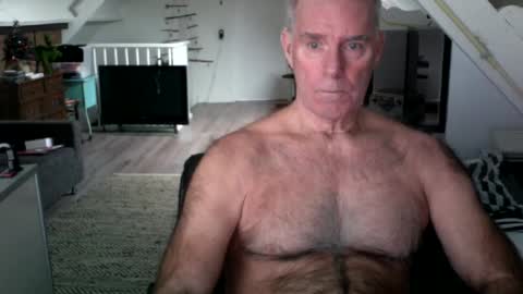 stevetwo online show from December 11, 10:03 am