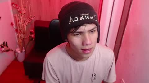 Stich online show from February 19, 1:10 pm