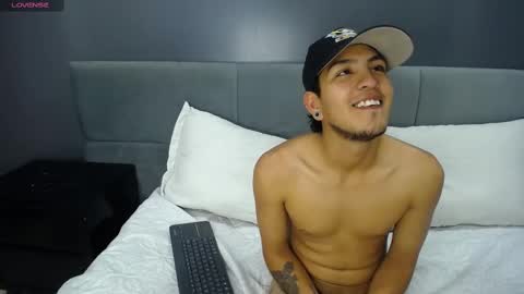 StickXCandy online show from February 19, 5:27 pm