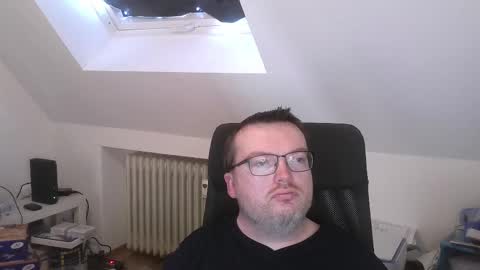 Oliver online show from April 2, 5:48 am