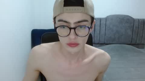 stiv_grant online show from May 21, 11:33 pm