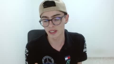 stiv_grant online show from April 8, 1:19 am