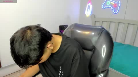 Stiwen online show from November 8, 4:54 pm