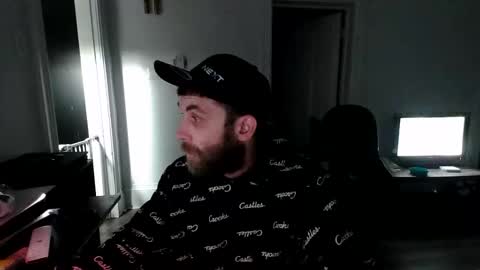 stonedpanda77 online show from November 7, 4:04 am