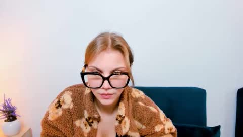 Stormi online show from February 28, 6:17 am