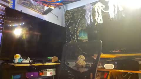 Str8 online show from February 13, 9:29 pm