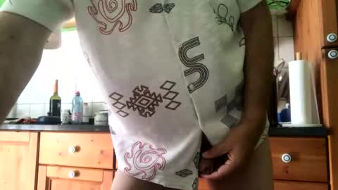 strandedstarfish online show from July 16, 8:17 am