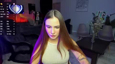 Laura online show from November 5, 1:57 pm