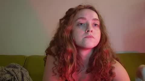 Strawberrylotsacake online show from September 25, 11:45 pm