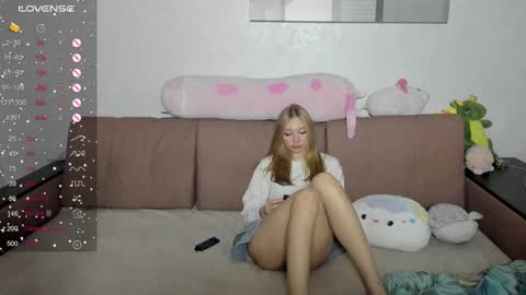 Snapshot of streis_mua chatting on February 10, 8:00 pm Streis  open pvt online show from February 10, 8:00 pm