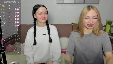 Snapshot of streis_mua chatting on February 7, 9:47 am Streis  open pvt online show from February 7, 9:47 am