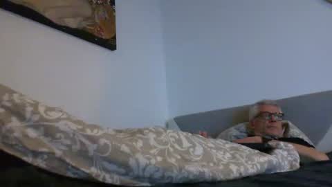 stremic online show from March 31, 3:07 am