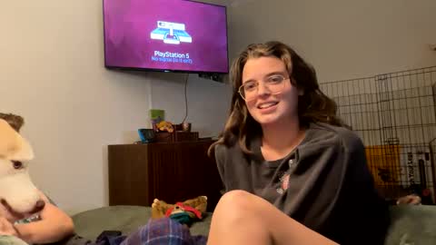 StringsNCurves online show from March 9, 3:54 am