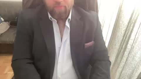 strong_dickinson_ online show from November 19, 10:03 am