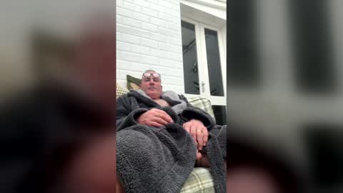 stumpyj2266 online show from April 18, 5:31 am