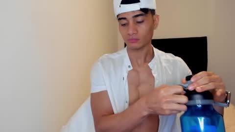 stylish men online show from September 30, 1:54 pm