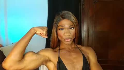 Suanny Klatten  It is my account independent  online show from February 1, 10:07 pm