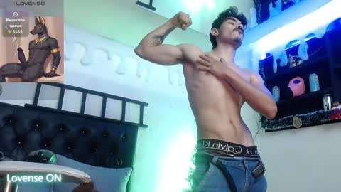 subarashi_ishi69 online show from November 28, 8:27 pm