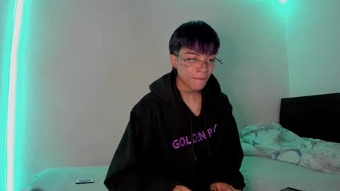 nico online show from February 7, 3:52 pm