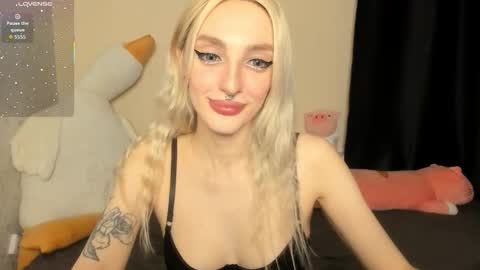 Chloe online show from February 27, 12:42 pm