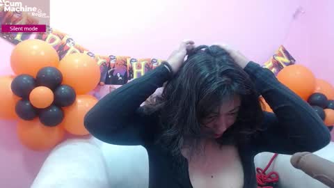 Sucky  online show from October 22, 12:40 pm