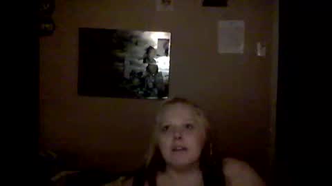 suckyoursoul4 online show from November 3, 8:26 am