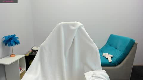 Ariana online show from November 24, 1:59 am