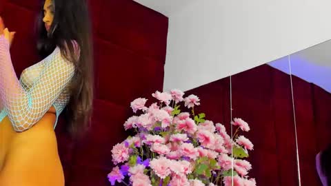 Sugar online show from October 31, 7:03 pm