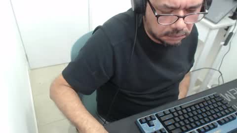 Johnny online show from April 13, 7:07 pm