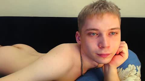 Snapshot of sugarrebit chatting on February 10, 11:02 pm Sugarbutter  online show from February 10, 11:02 pm