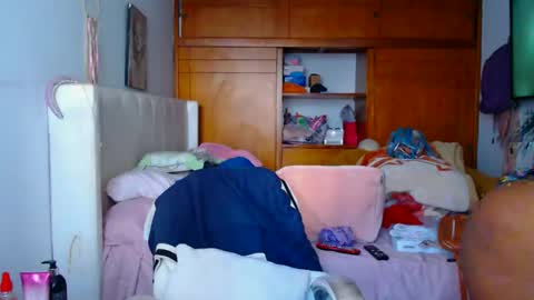 Cami   Back in 2 hours online show from January 19, 10:17 pm