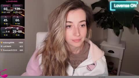 Mia online show from October 13, 1:40 am