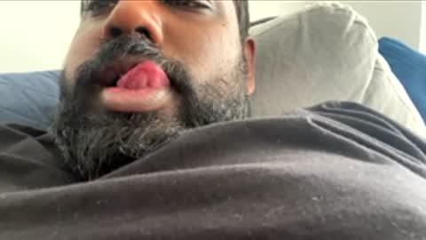 Let me be your knight that saves you online show from April 14, 6:22 pm