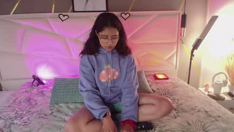 SUKI online show from November 17, 12:30 pm