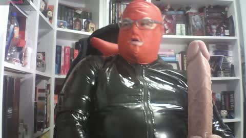 Sumisolatex online show from January 12, 2:46 pm