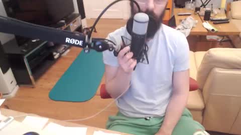 sunbeatshower online show from November 15, 6:42 pm