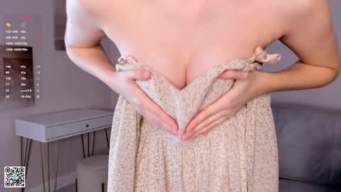 Lily online show from February 28, 2:20 pm