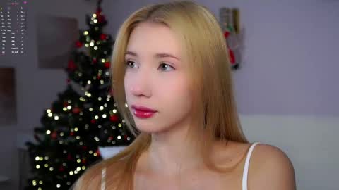 Lily online show from January 12, 3:41 pm