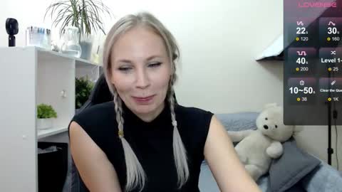 Naomi online show from September 26, 5:48 am