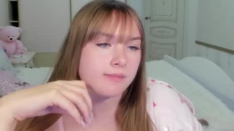 Vanessa online show from April 11, 7:45 am