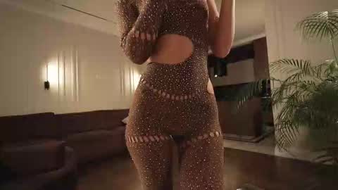 sunshine_______ online show from December 4, 2:38 pm