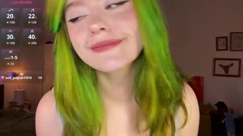 Lina online show from April 3, 7:59 am