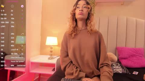 Valentina online show from November 14, 1:35 pm