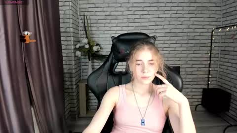 anna online show from September 29, 1:43 pm