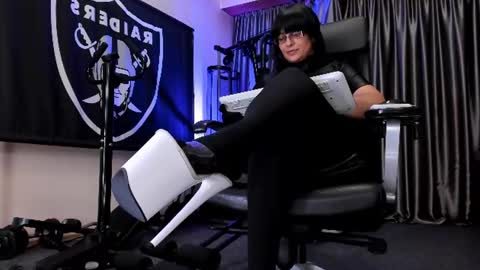 Sir Danny  Mistress Cleo  online show from June 27, 6:58 pm